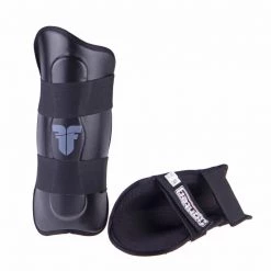 Shin Guard Fighter Ergo - Black, FSG-001W