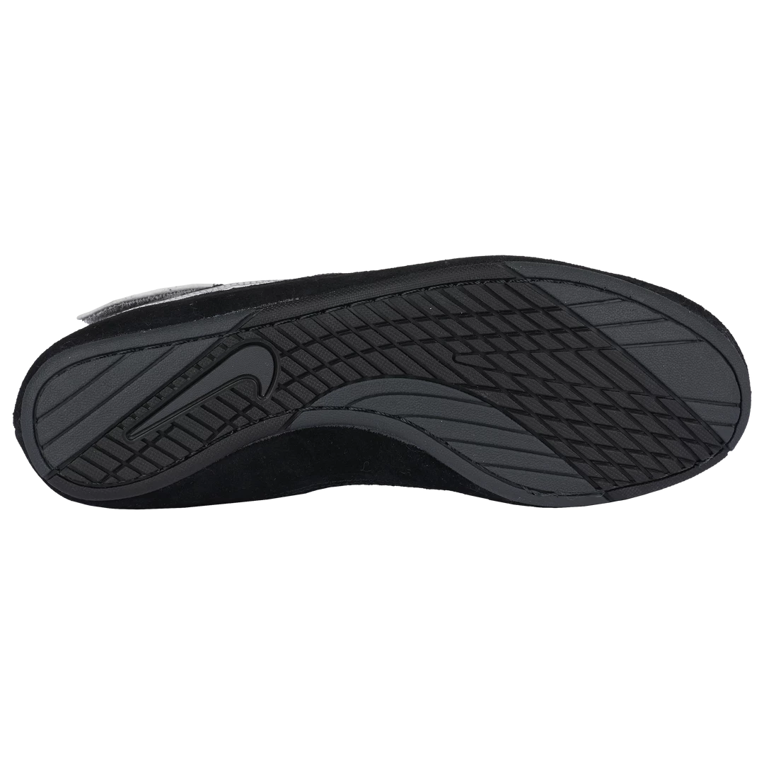 FOOTWEAR Nike Speedsweep VII, Black/Met Silver 7 FOOTWEAR Nike Speedsweep VII, Black/Met Silver